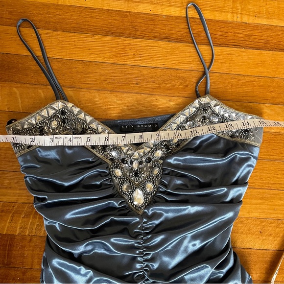 Party dress - Picture 7 of 9